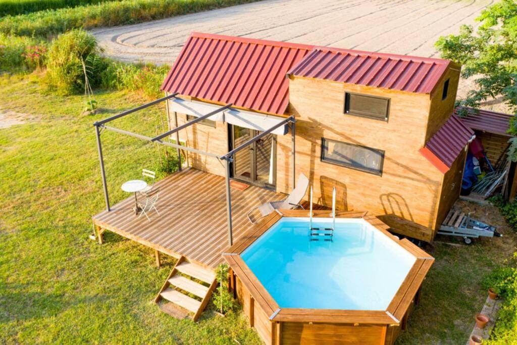 séjour insolite et écologique dans une Tiny house Aigues-Mortes Extérieur photo