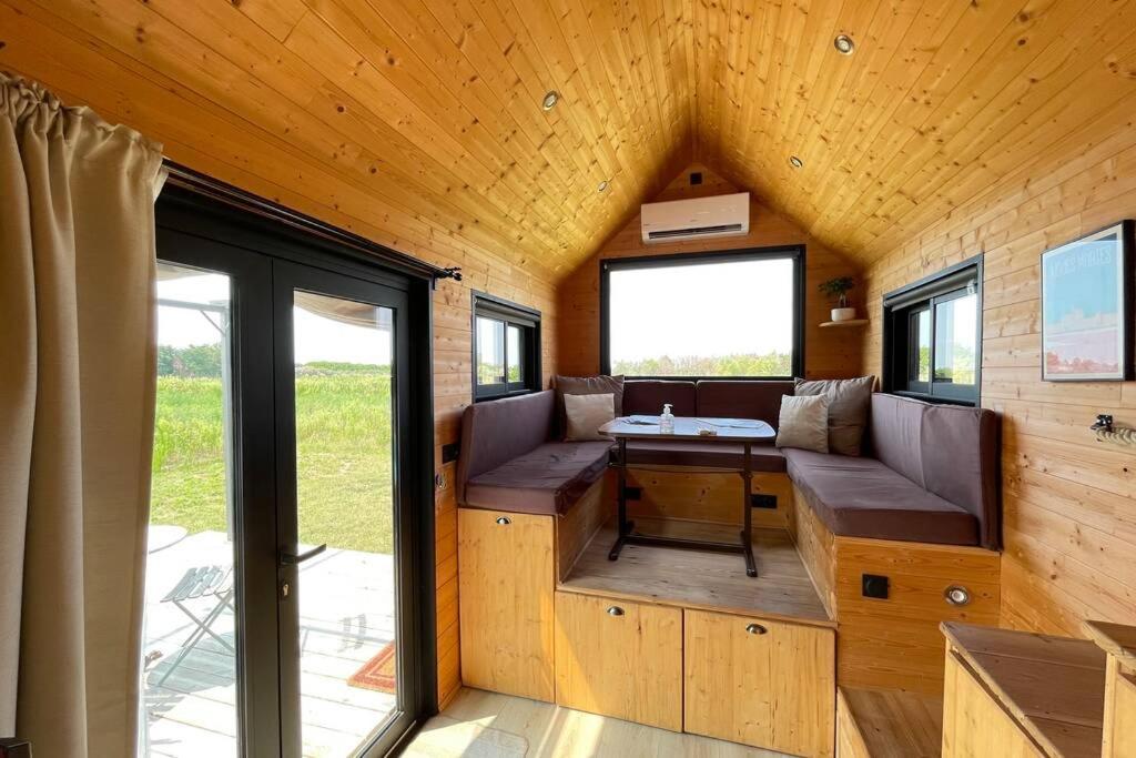 séjour insolite et écologique dans une Tiny house Aigues-Mortes Extérieur photo