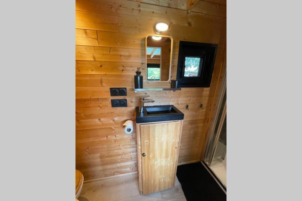 séjour insolite et écologique dans une Tiny house Aigues-Mortes Extérieur photo