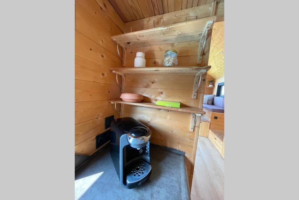 séjour insolite et écologique dans une Tiny house Aigues-Mortes Extérieur photo