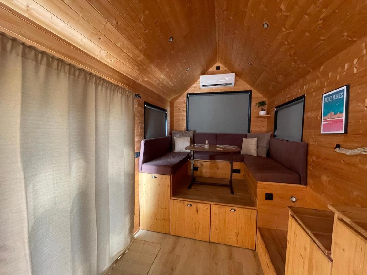 séjour insolite et écologique dans une Tiny house Aigues-Mortes Extérieur photo